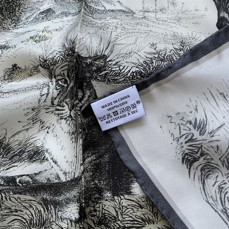 Vintage Hand Printed Silk Headscarf Vintage Hand Printed Silk Headscarf
